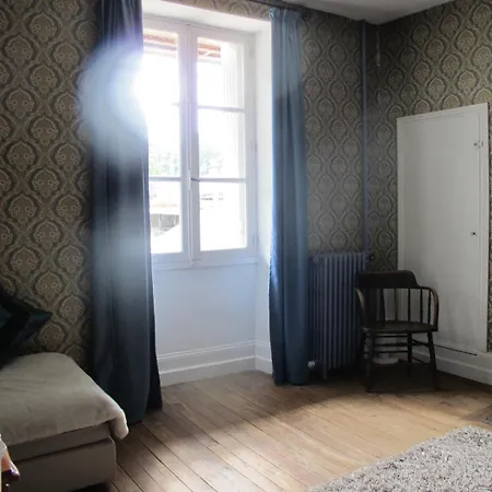 Bed & Breakfast Chezlola Civray (Vienne)