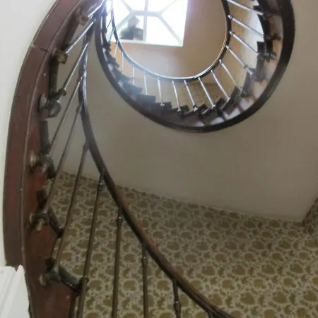 Chezlola Bed & Breakfast 3*