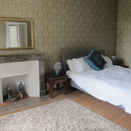 Chezlola Bed & Breakfast